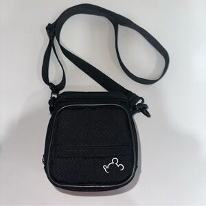Vintage Disney Mickey Mouse Black Nylon Crossbody Camera Bag Park’s Exclusive